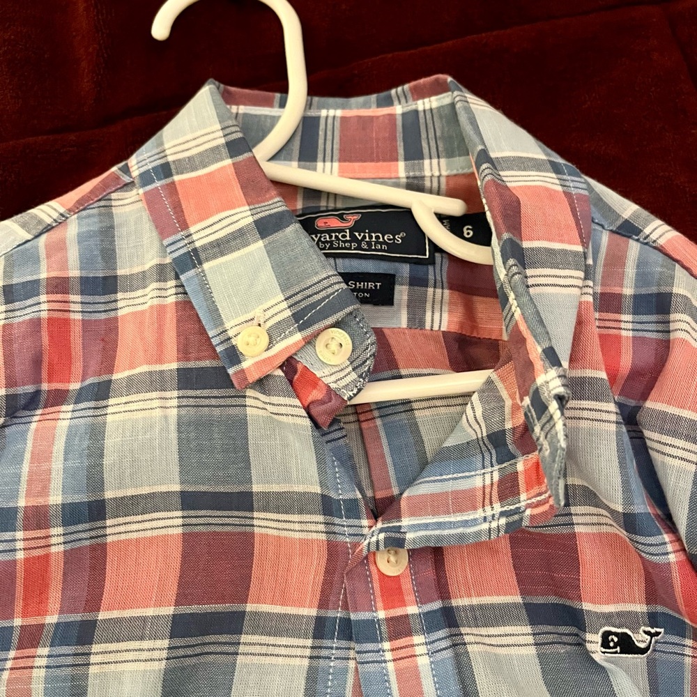 Boys vineyard vines shirt